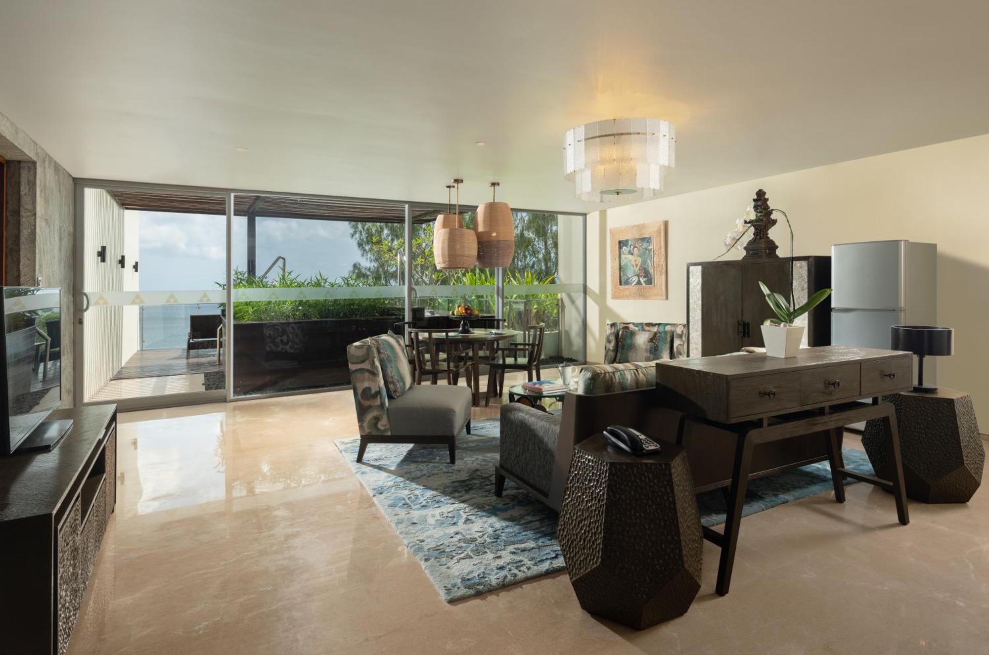 Anantara Uluwatu Bali Resort Ngoại thất bức ảnh A living room at the Ritz-Carlton, Laguna Beach