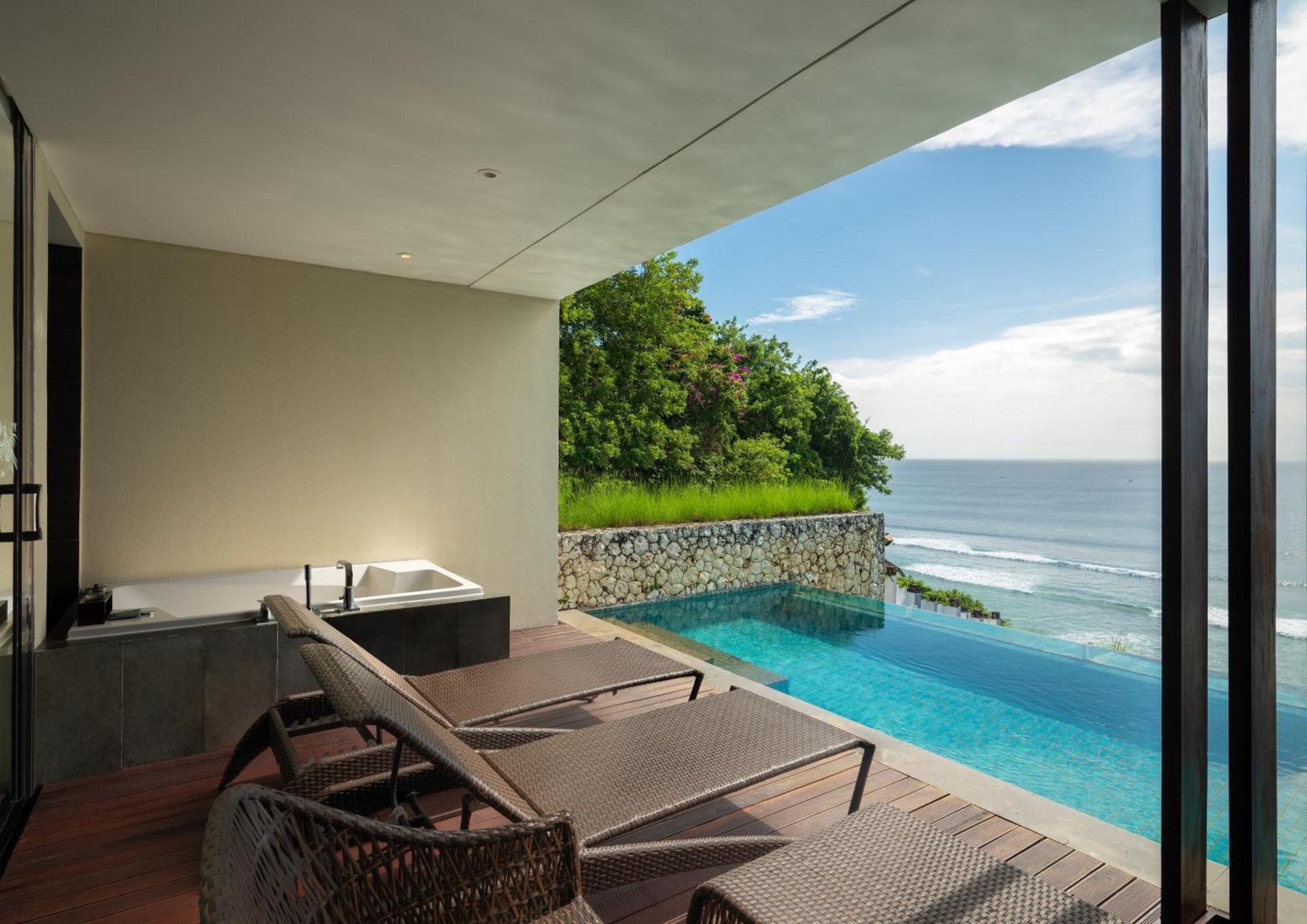 Anantara Uluwatu Bali Resort Ngoại thất bức ảnh A view of the ocean from a room at the hotel